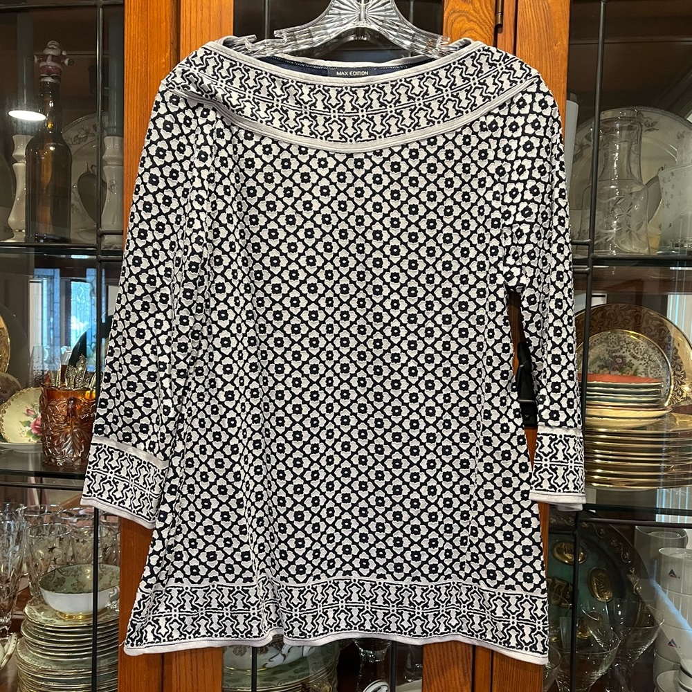 Max Edition pullover top